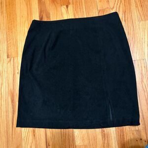 Vintage Ilyza New York Black Faux Suede Mini Skirt Slit Zip Back Y2K Vegan Sz 14